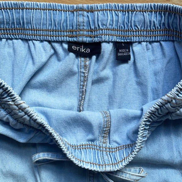 Women’s Erika cargo capris - size L - Picture 2 of 4